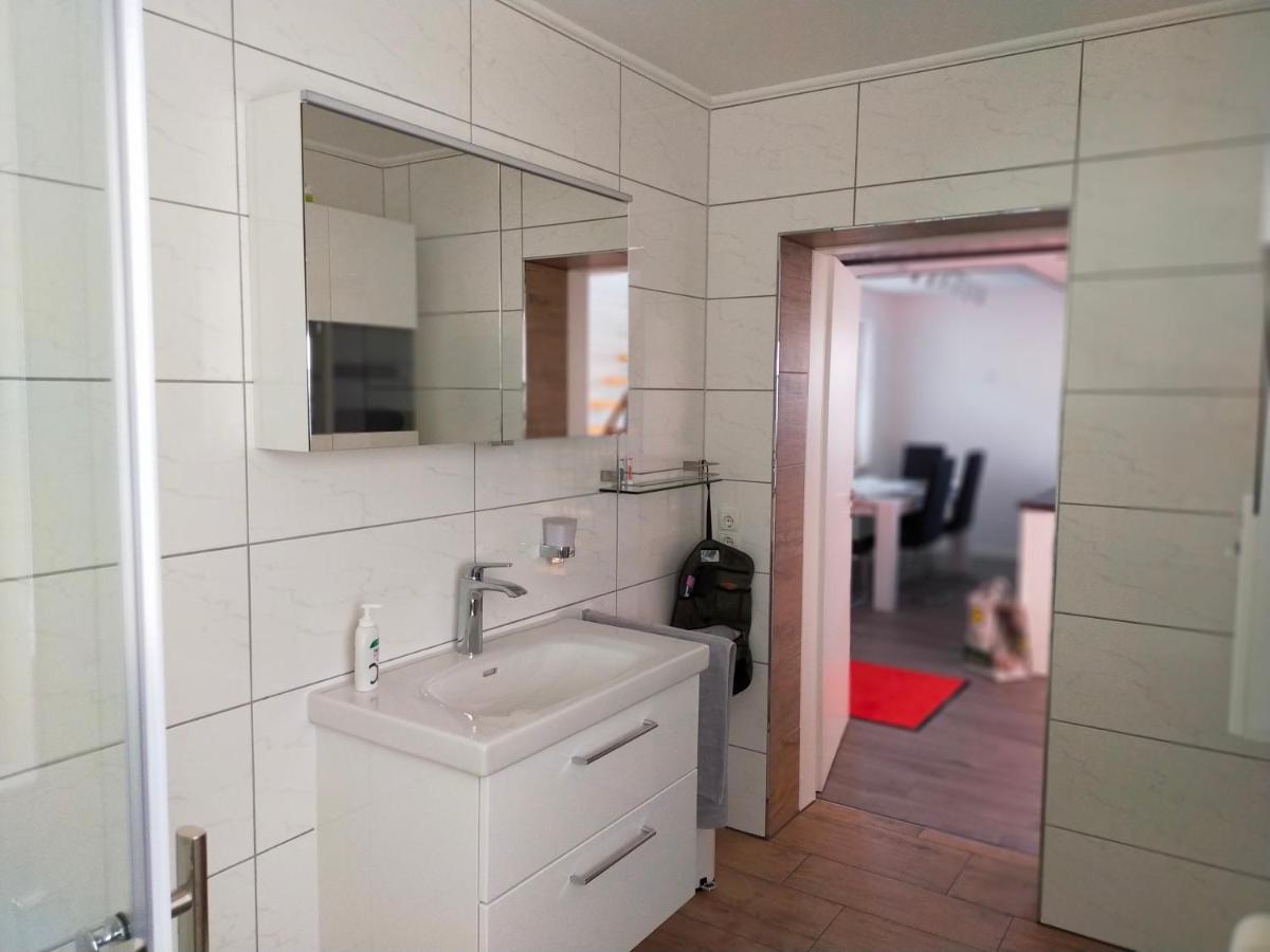 Exklusive Fewo Papenburg Mit Terrasse & Beheiztem Wintergarten Eksteriør bilde